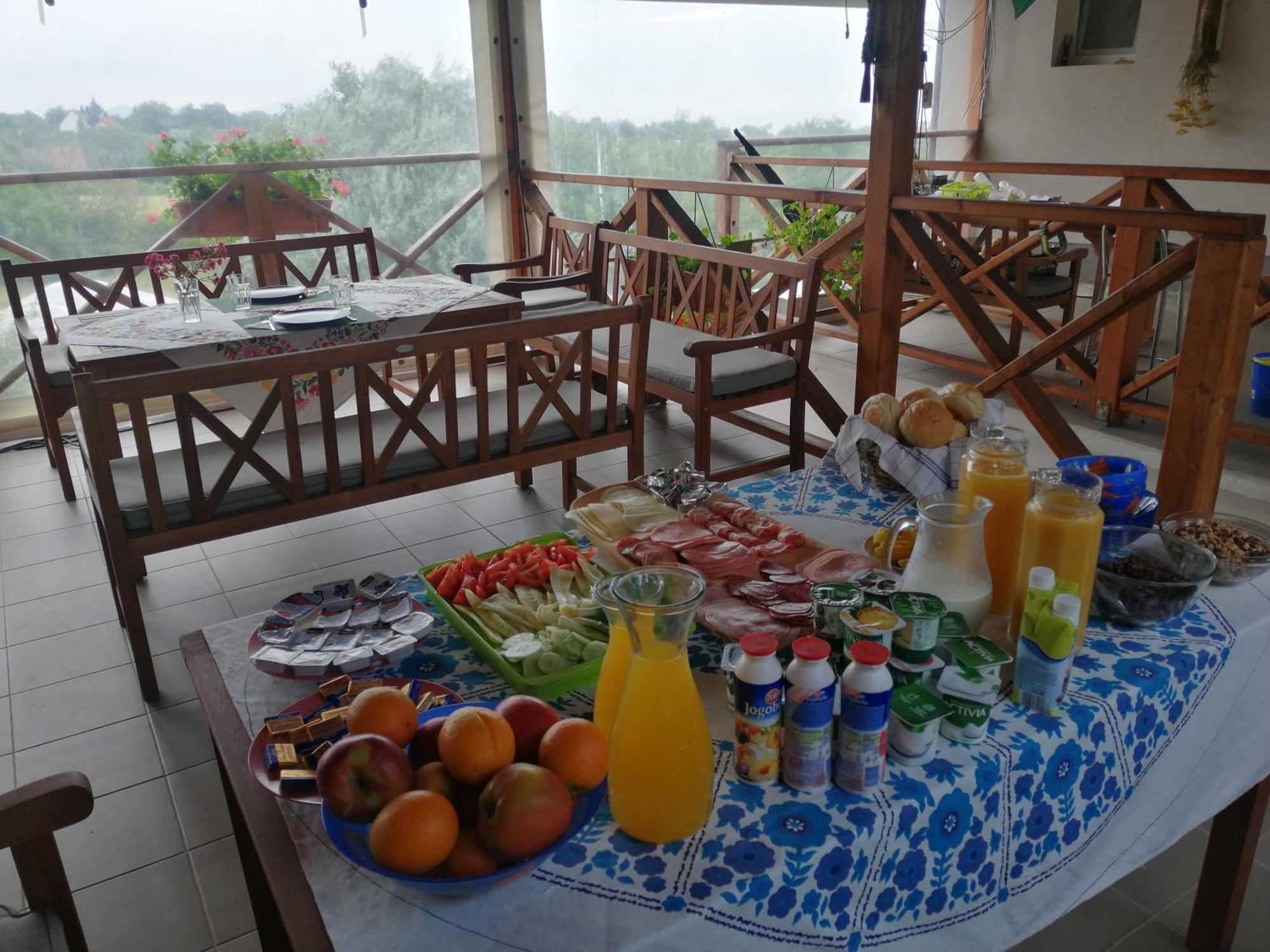 Jurta Hotel Balatongyoeroek Экстерьер фото